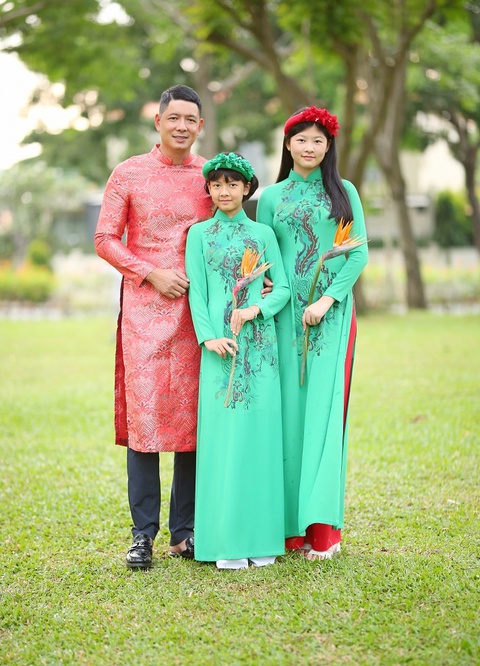 Bà xã Bình Minh tiết lộ bí quyết giúp hai con gái có chiều cao vượt trội - Ảnh 5. Bà xã Bình Minh tiết lộ bí quyết giúp hai con gái có chiều cao vượt trội - Ảnh 5.