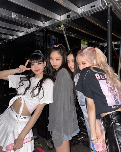 BLACKPINK đổi công ty chủ quản? - Ảnh 2. BLACKPINK đổi công ty chủ quản? - Ảnh 2.