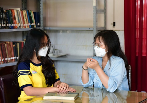 Giảm tải một hồi, học sinh vẫn khổ vì học, do đâu? - Ảnh 7. Giảm tải một hồi, học sinh vẫn khổ vì học, do đâu? - Ảnh 7.
