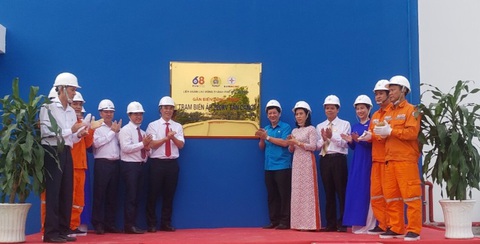 Gắn biển công trình Trạm biến áp Gắn biển công trình Trạm biến áp