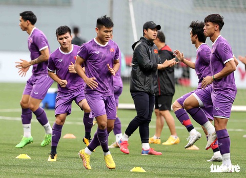 ‘Việt Nam có thể thắng Singapore nhưng đừng chủ quan’ - Ảnh 2. ‘Việt Nam có thể thắng Singapore nhưng đừng chủ quan’ - Ảnh 2.