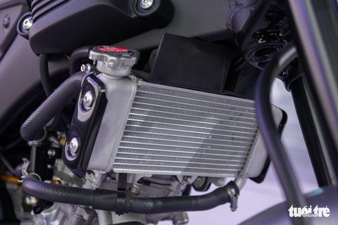Yamaha XS155R chính hãng chào khách Việt: Giá từ 77 triệu đồng, thêm xe côn tay không cần bằng A2 - Ảnh 8.
