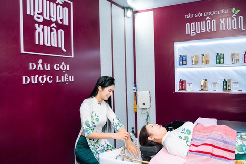 ‘Thanh Xuân Là Đây’, sự kiện tôn vinh giá trị truyền thống văn hóa Việt Nam - Ảnh 3. ‘Thanh Xuân Là Đây’, sự kiện tôn vinh giá trị truyền thống văn hóa Việt Nam - Ảnh 3.