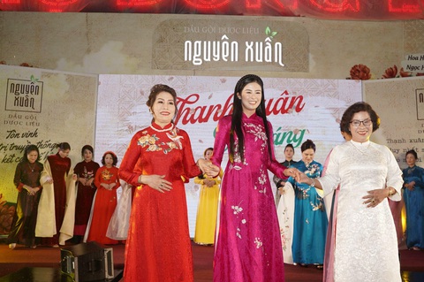 ‘Thanh Xuân Là Đây’, sự kiện tôn vinh giá trị truyền thống văn hóa Việt Nam - Ảnh 5. ‘Thanh Xuân Là Đây’, sự kiện tôn vinh giá trị truyền thống văn hóa Việt Nam - Ảnh 5.