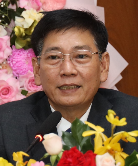 04 ONG MAI HUNG DUNG 02 04 ONG MAI HUNG DUNG 02