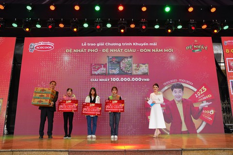 3 người trúng giải khuyến mãi Phở Đệ Nhất trong Ngày của Phở - Ảnh 1. 3 người trúng giải khuyến mãi Phở Đệ Nhất trong Ngày của Phở - Ảnh 1.