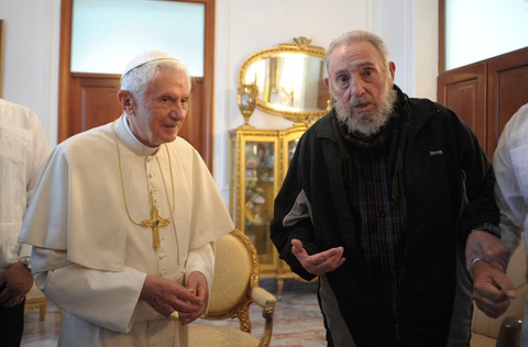 Cựu Giáo hoàng Benedict XVI qua đời - Ảnh 3. Cựu Giáo hoàng Benedict XVI qua đời - Ảnh 3.
