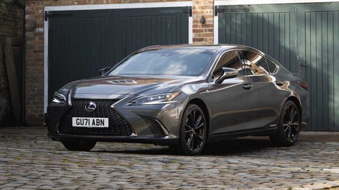 LX, RX, NX và loạt tên xe viết tắt của Lexus có ý nghĩa gì? - Ảnh 2. LX, RX, NX và loạt tên xe viết tắt của Lexus có ý nghĩa gì? - Ảnh 2.