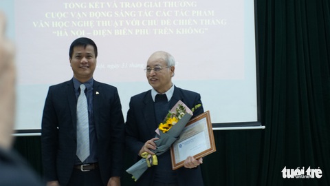 Phim tài liệu ‘Sinh năm 1972’ nhận giải đặc biệt thi sáng tác về Hà Nội - Điện Biên Phủ trên không - Ảnh 2. Phim tài liệu ‘Sinh năm 1972’ nhận giải đặc biệt thi sáng tác về Hà Nội - Điện Biên Phủ trên không - Ảnh 2.