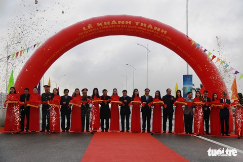 Khánh thành cao tốc Cam Lộ - La Sơn - Ảnh 1. Khánh thành cao tốc Cam Lộ - La Sơn - Ảnh 1.