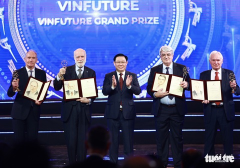 Bạn đọc báo Tuổi Trẻ bình chọn 10 sự kiện giáo dục, khoa học tiêu biểu năm 2022 - Ảnh 5. Bạn đọc báo Tuổi Trẻ bình chọn 10 sự kiện giáo dục, khoa học tiêu biểu năm 2022 - Ảnh 5.