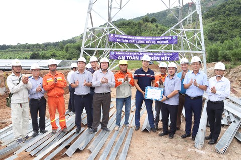 Dự án đường dây 500kV Vân Phong - Vĩnh Tân chính thức đóng điện - Ảnh 3. Dự án đường dây 500kV Vân Phong - Vĩnh Tân chính thức đóng điện - Ảnh 3.