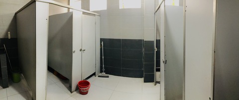 Sau phản ánh của Tuổi Trẻ, nhà vệ sinh tại ga Sài Gòn đã sạch đẹp hơn trước - Ảnh 2. Sau phản ánh của Tuổi Trẻ, nhà vệ sinh tại ga Sài Gòn đã sạch đẹp hơn trước - Ảnh 2.