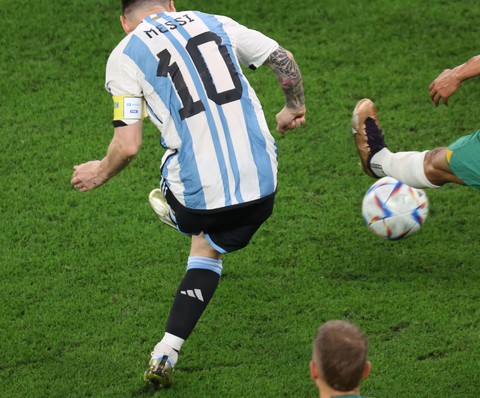 Messi rực sáng trên bầu trời Qatar - Ảnh 5. Messi rực sáng trên bầu trời Qatar - Ảnh 5.