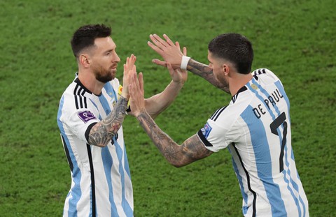Messi rực sáng trên bầu trời Qatar - Ảnh 3. Messi rực sáng trên bầu trời Qatar - Ảnh 3.