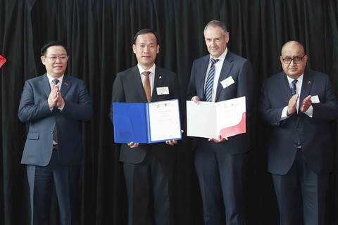 Chủ tịch Quốc hội Vương Đình Huệ dự diễn đàn hợp tác giáo dục tại New Zealand - Ảnh 3. Chủ tịch Quốc hội Vương Đình Huệ dự diễn đàn hợp tác giáo dục tại New Zealand - Ảnh 3.