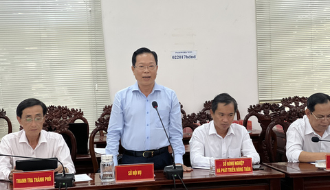 Cho cơ chế tăng thu nhập cán bộ công chức, vì sao gần một năm Cần Thơ chưa triển khai? - Ảnh 1. Cho cơ chế tăng thu nhập cán bộ công chức, vì sao gần một năm Cần Thơ chưa triển khai? - Ảnh 1.