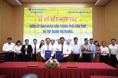 Tập đoàn Vietravel phối hợp Cần Thơ mở thêm nhiều đường bay và bảo tồn chợ nổi Cái Răng - Ảnh 1. Tập đoàn Vietravel phối hợp Cần Thơ mở thêm nhiều đường bay và bảo tồn chợ nổi Cái Răng - Ảnh 1.