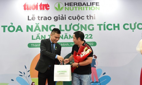 Báo Tuổi Trẻ trao giải cuộc thi Lan tỏa năng lượng tích cực năm 2022 - Ảnh 4. Báo Tuổi Trẻ trao giải cuộc thi Lan tỏa năng lượng tích cực năm 2022 - Ảnh 4.
