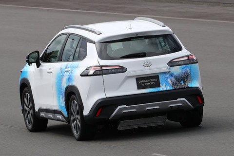 Không chạy xăng hay điện, Toyota Corolla Cross phiên bản mới dùng động cơ công nghệ từ xe đua - Ảnh 4. Không chạy xăng hay điện, Toyota Corolla Cross phiên bản mới dùng động cơ công nghệ từ xe đua - Ảnh 4.