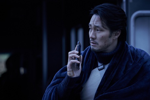 So Ji Sub già nua và xuống sắc trong tạo hình phim mới - Ảnh 3. So Ji Sub già nua và xuống sắc trong tạo hình phim mới - Ảnh 3.
