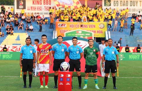 VFF đầu tư 4 xe VAR cho giải bóng đá chuyên nghiệp Việt Nam - Ảnh 1. VFF đầu tư 4 xe VAR cho giải bóng đá chuyên nghiệp Việt Nam - Ảnh 1.