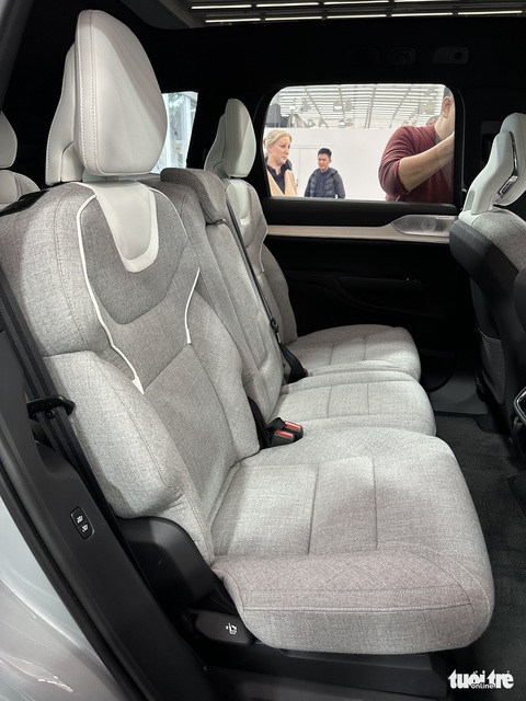 Khám phá Volvo EX90 ngoài đời thực trước khi về Việt Nam: Đỉnh cao của sự tối giản - Ảnh 15. Khám phá Volvo EX90 ngoài đời thực trước khi về Việt Nam: Đỉnh cao của sự tối giản - Ảnh 15.