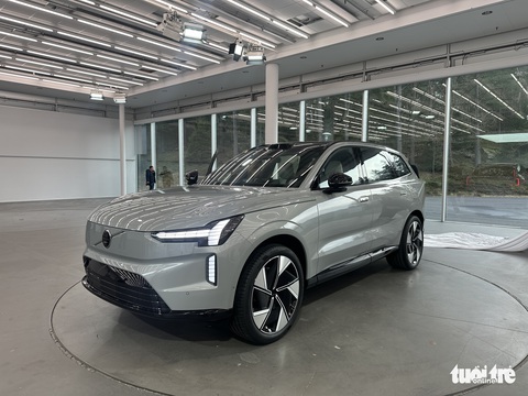 Khám phá Volvo EX90 ngoài đời thực trước khi về Việt Nam: Đỉnh cao của sự tối giản - Ảnh 1. Khám phá Volvo EX90 ngoài đời thực trước khi về Việt Nam: Đỉnh cao của sự tối giản - Ảnh 1.