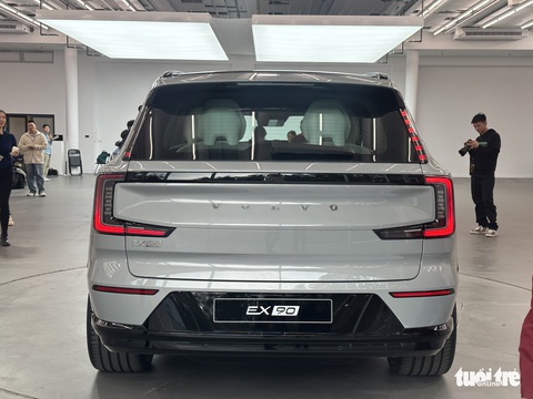 Khám phá Volvo EX90 ngoài đời thực trước khi về Việt Nam: Đỉnh cao của sự tối giản - Ảnh 9. Khám phá Volvo EX90 ngoài đời thực trước khi về Việt Nam: Đỉnh cao của sự tối giản - Ảnh 9.