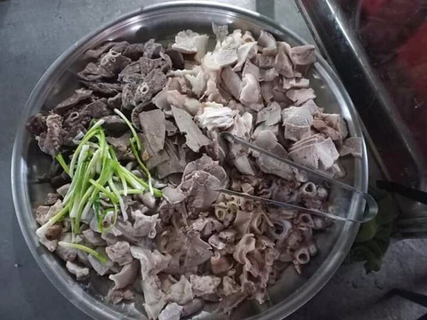 Cháo lòng đụng lợn cuối năm - Ảnh 2. Cháo lòng đụng lợn cuối năm - Ảnh 2.