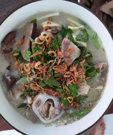 Cháo lòng đụng lợn cuối năm - Ảnh 1. Cháo lòng đụng lợn cuối năm - Ảnh 1.