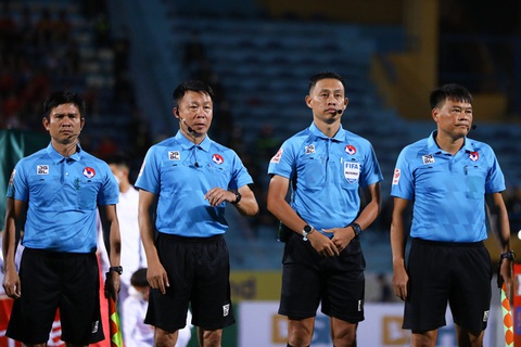 Trọng tài Ngô Duy Lân được phân công làm nhiệm vụ tại AFF Cup 2022 - Ảnh 1. Trọng tài Ngô Duy Lân được phân công làm nhiệm vụ tại AFF Cup 2022 - Ảnh 1.