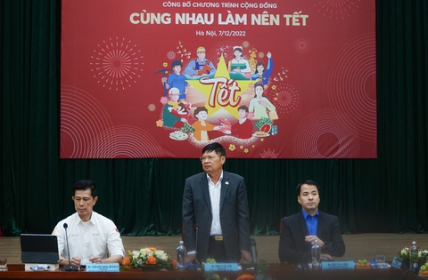 ‘Cùng nhau làm nên Tết’ mang 8.000 phần quà đến tay công nhân - Ảnh 1. ‘Cùng nhau làm nên Tết’ mang 8.000 phần quà đến tay công nhân - Ảnh 1.