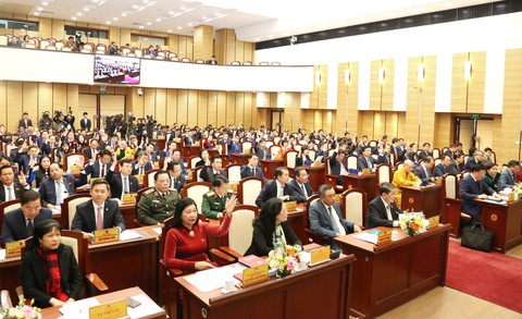 Bí thư Hà Nội: Năm 2022 có biến động về lãnh đạo chủ chốt ảnh hưởng đến công tác chỉ đạo - Ảnh 3. Bí thư Hà Nội: Năm 2022 có biến động về lãnh đạo chủ chốt ảnh hưởng đến công tác chỉ đạo - Ảnh 3.
