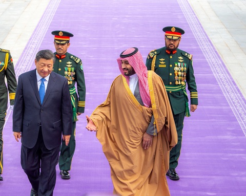 Thái tử Saudi Arabia Mohammed bin Salman tiếp Chủ tịch Trung Quốc Tập Cận Bình - Ảnh 3. Thái tử Saudi Arabia Mohammed bin Salman tiếp Chủ tịch Trung Quốc Tập Cận Bình - Ảnh 3.