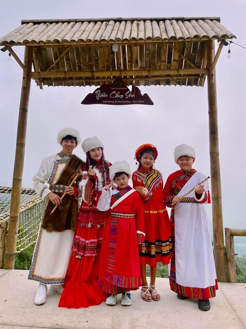 An Giang phát triển du lịch xanh, du lịch tâm linh - Ảnh 5. An Giang phát triển du lịch xanh, du lịch tâm linh - Ảnh 5.