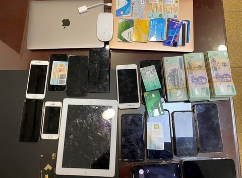 Bộ Công an triệt phá đường dây cá độ bóng đá 3.000 tỉ - Ảnh 2. Bộ Công an triệt phá đường dây cá độ bóng đá 3.000 tỉ - Ảnh 2.