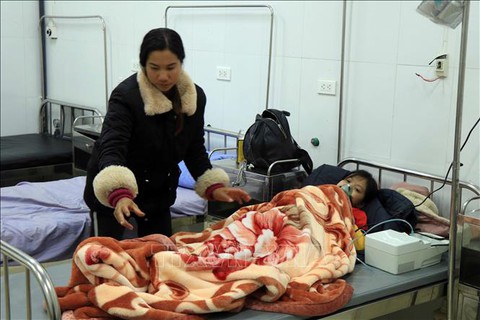Đi dã ngoại với trường, 40 học sinh nhập viện sau bữa tối, nghi ngộ độc thực phẩm - Ảnh 1. Đi dã ngoại với trường, 40 học sinh nhập viện sau bữa tối, nghi ngộ độc thực phẩm - Ảnh 1.