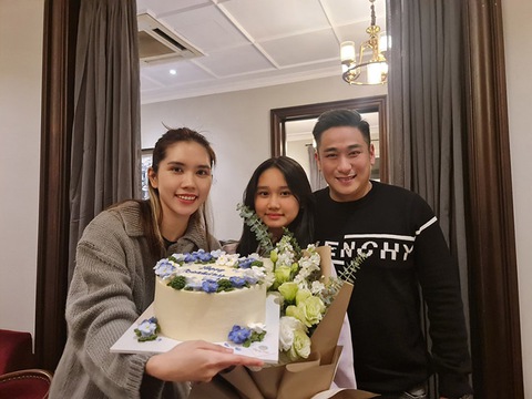 Ảnh vui sao Việt 8-12: Con trai út là ‘cây hài’ của gia đình Hoàng Bách - Ảnh 7. Ảnh vui sao Việt 8-12: Con trai út là ‘cây hài’ của gia đình Hoàng Bách - Ảnh 7.