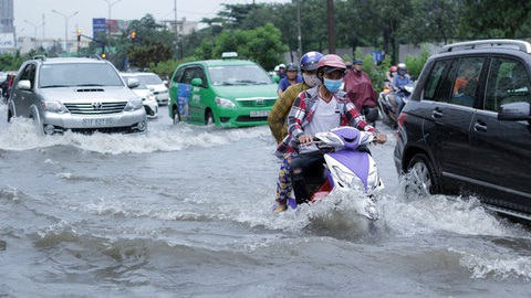 ngap-nuoc-nguyen-huu-canh-15688799187571463520061 ngap-nuoc-nguyen-huu-canh-15688799187571463520061