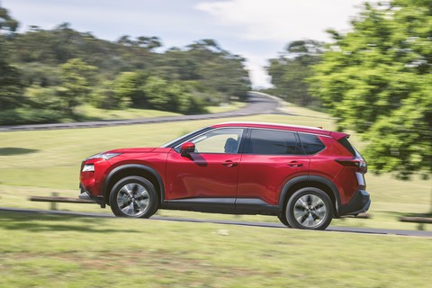 Nissan X-Trail 2023 giá quy đổi tới 840 triệu đồng: Dễ về Việt Nam sau thời gian hoãn vì dịch - Ảnh 5. Nissan X-Trail 2023 giá quy đổi tới 840 triệu đồng: Dễ về Việt Nam sau thời gian hoãn vì dịch - Ảnh 5.