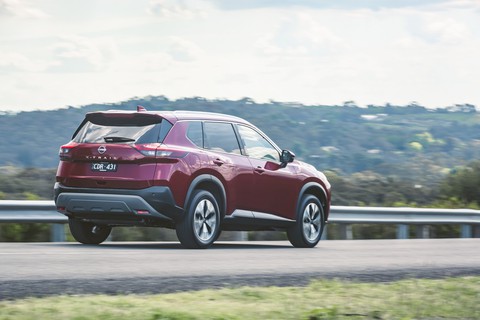 Nissan X-Trail 2023 giá quy đổi tới 840 triệu đồng: Dễ về Việt Nam sau thời gian hoãn vì dịch - Ảnh 2. Nissan X-Trail 2023 giá quy đổi tới 840 triệu đồng: Dễ về Việt Nam sau thời gian hoãn vì dịch - Ảnh 2.