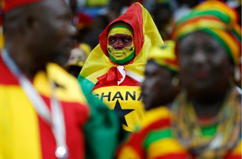 Loạt cổ động viên quậy tưng tại World Cup 2022 - Mẹ biết mẹ buồn á! (P2) - Ảnh 8. Loạt cổ động viên quậy tưng tại World Cup 2022 - Mẹ biết mẹ buồn á! (P2) - Ảnh 8.