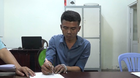 Vụ cháy một người chết ở quận 12: Nạn nhân bị bạn trai cũ mua xăng mật phục phóng hỏa - Ảnh 2. Vụ cháy một người chết ở quận 12: Nạn nhân bị bạn trai cũ mua xăng mật phục phóng hỏa - Ảnh 2.