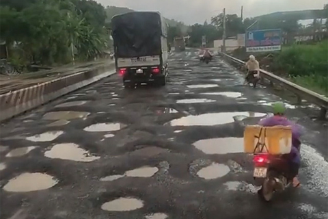 Quốc lộ 1 qua Phú Yên dày đặc ‘bẫy’ người đi đường - Ảnh 1. Quốc lộ 1 qua Phú Yên dày đặc ‘bẫy’ người đi đường - Ảnh 1.