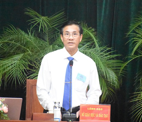 Phú Yên: Giám đốc sở nhận trách nhiệm về học sinh ‘ngồi nhầm lớp’, bệnh thành tích trong giáo dục - Ảnh 1. Phú Yên: Giám đốc sở nhận trách nhiệm về học sinh ‘ngồi nhầm lớp’, bệnh thành tích trong giáo dục - Ảnh 1.