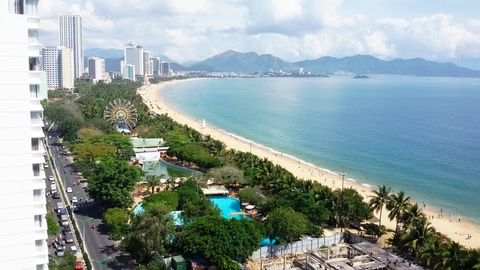 Doanh nghiệp không trả bãi biển Nha Trang, tỉnh hứa sẽ cưỡng chế thu hồi - Ảnh 1. Doanh nghiệp không trả bãi biển Nha Trang, tỉnh hứa sẽ cưỡng chế thu hồi - Ảnh 1.