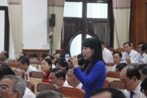 Mỗi cán bộ, công chức tỉnh Hậu Giang sẽ làm việc bằng 2-3 người - Ảnh 2. Mỗi cán bộ, công chức tỉnh Hậu Giang sẽ làm việc bằng 2-3 người - Ảnh 2.