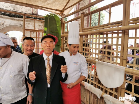 Người con quê phở từ mọi miền hội ngộ về Nam Định, mở hội nấu phở - Ảnh 3. Người con quê phở từ mọi miền hội ngộ về Nam Định, mở hội nấu phở - Ảnh 3.