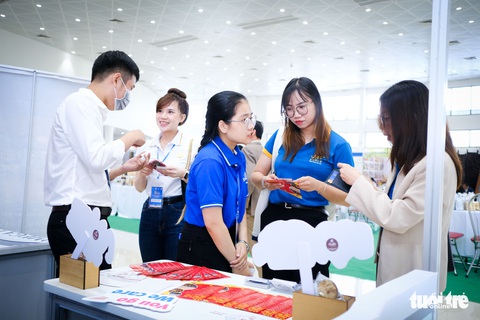 Năm 2022 ngành du lịch phục vụ gần 100 triệu khách nội địa - Ảnh 2. Năm 2022 ngành du lịch phục vụ gần 100 triệu khách nội địa - Ảnh 2.